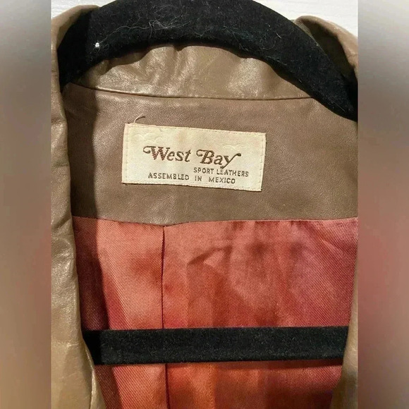 VTG West Bay Women’s Brown 100% Top Grain Leather Blazer Jacket Button Size 10 - Picture 3 of 14